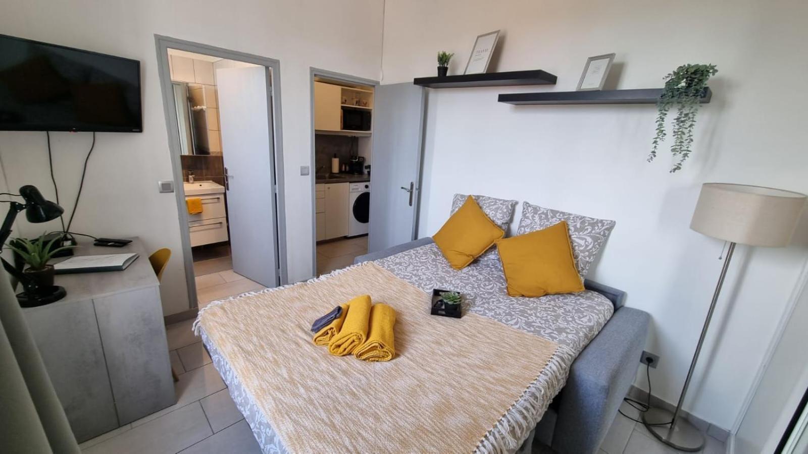 Studio Cosy - Manoir Securise - Avon Bagian luar foto